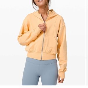 Lululemon Catch a Breath Zip Hoodie
Ivory Peach
